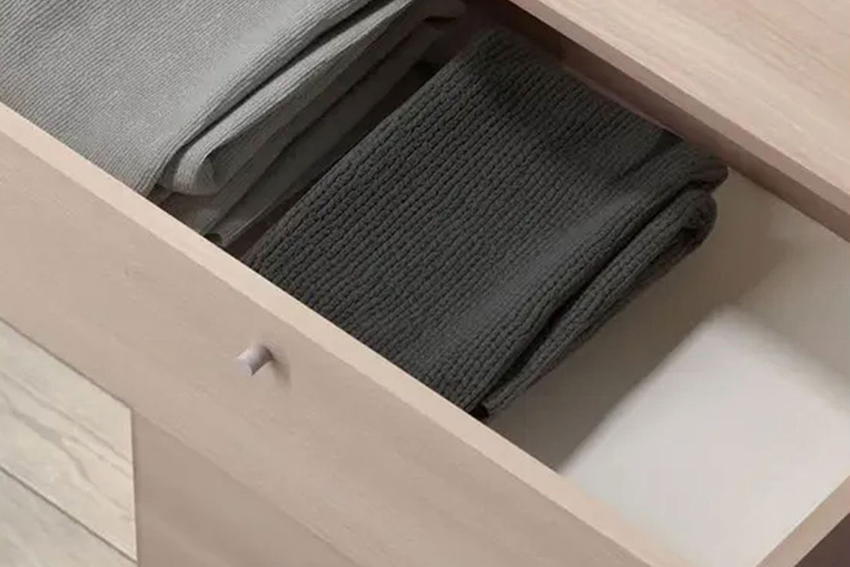 Комод 70х40х94 см с 4-мя ящиками Теви